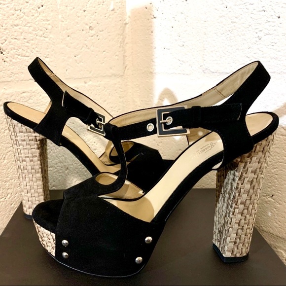 Gianni Ferrante Black Suede Platform Sandals - Picture 2 of 12